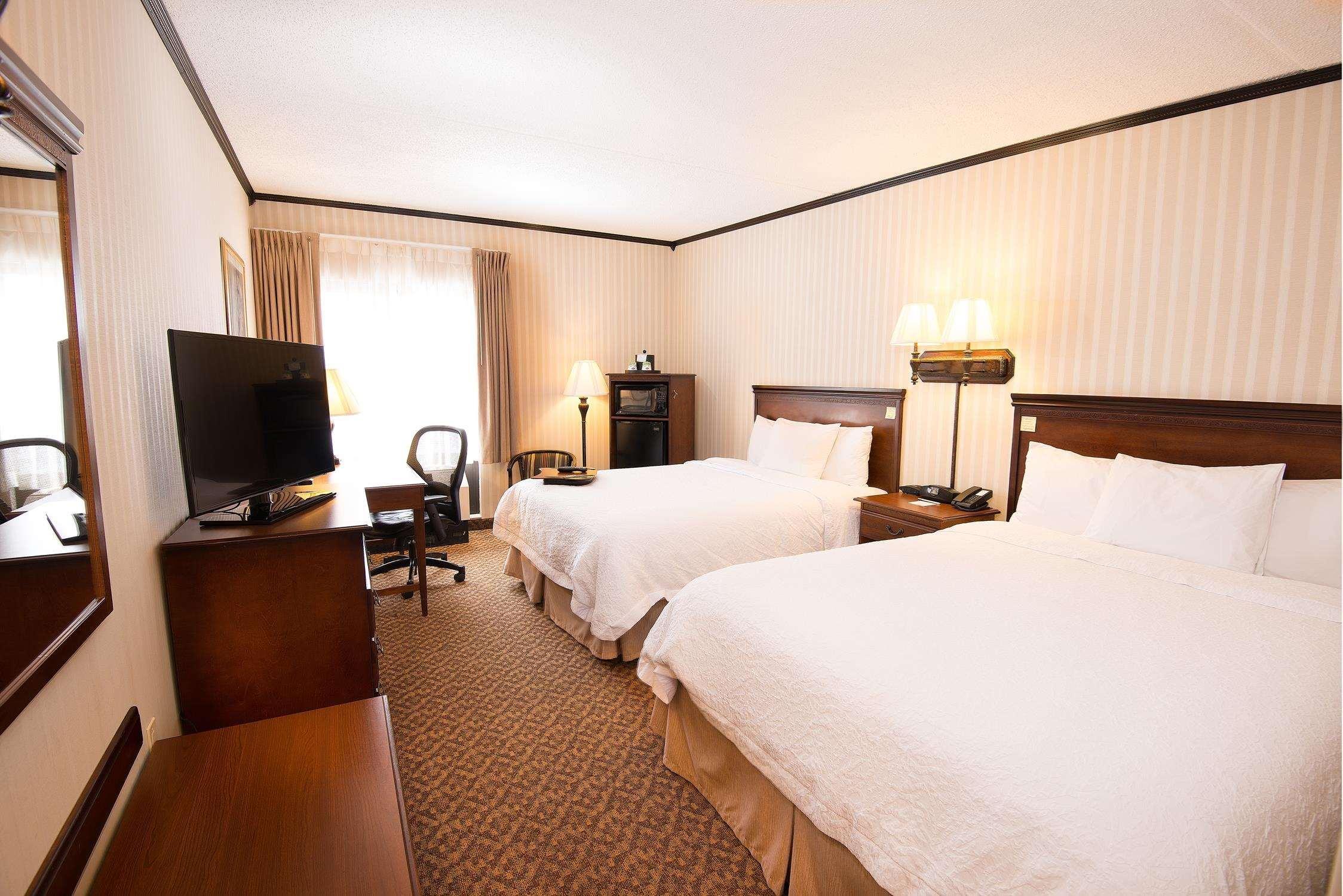 Hampton Inn Carlstadt At The Meadowlands Экстерьер фото