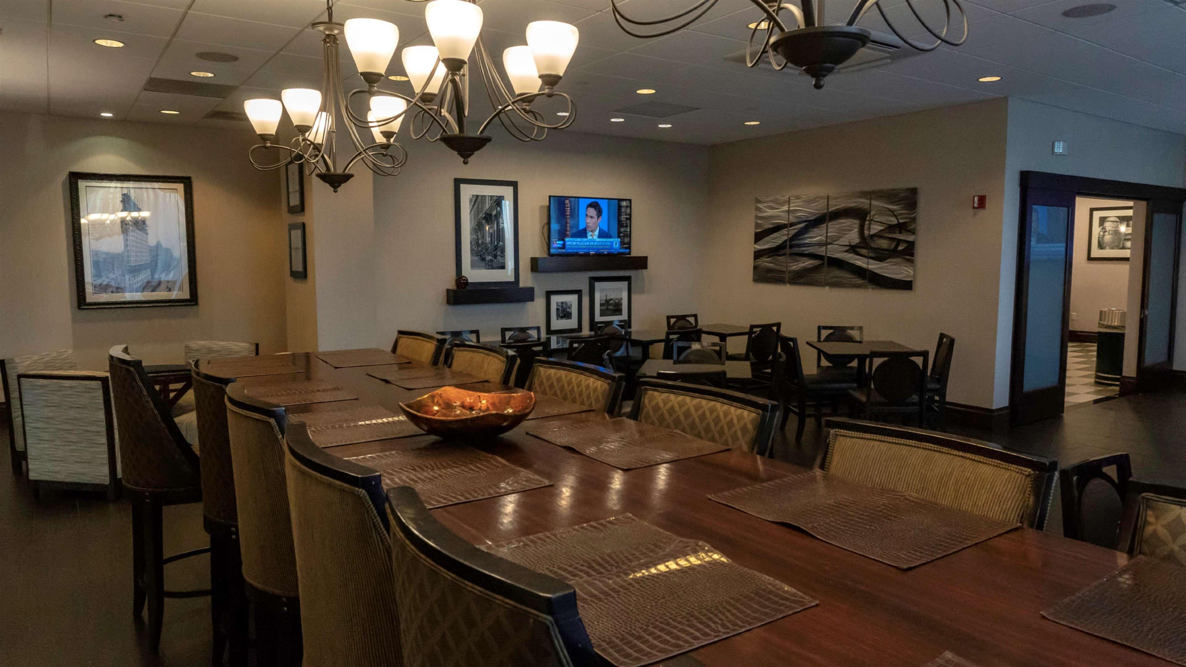 Hampton Inn Carlstadt At The Meadowlands Экстерьер фото