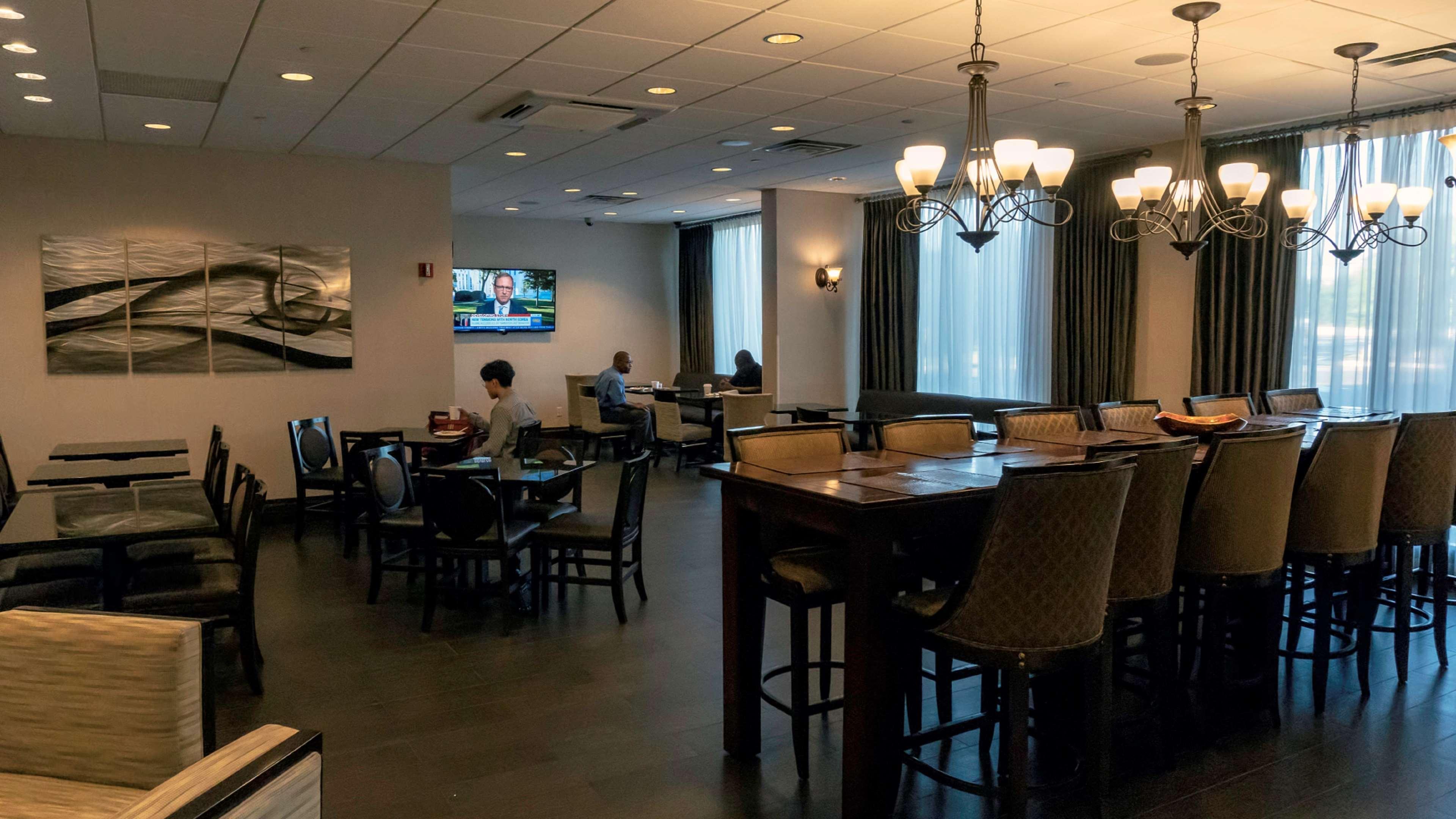 Hampton Inn Carlstadt At The Meadowlands Экстерьер фото