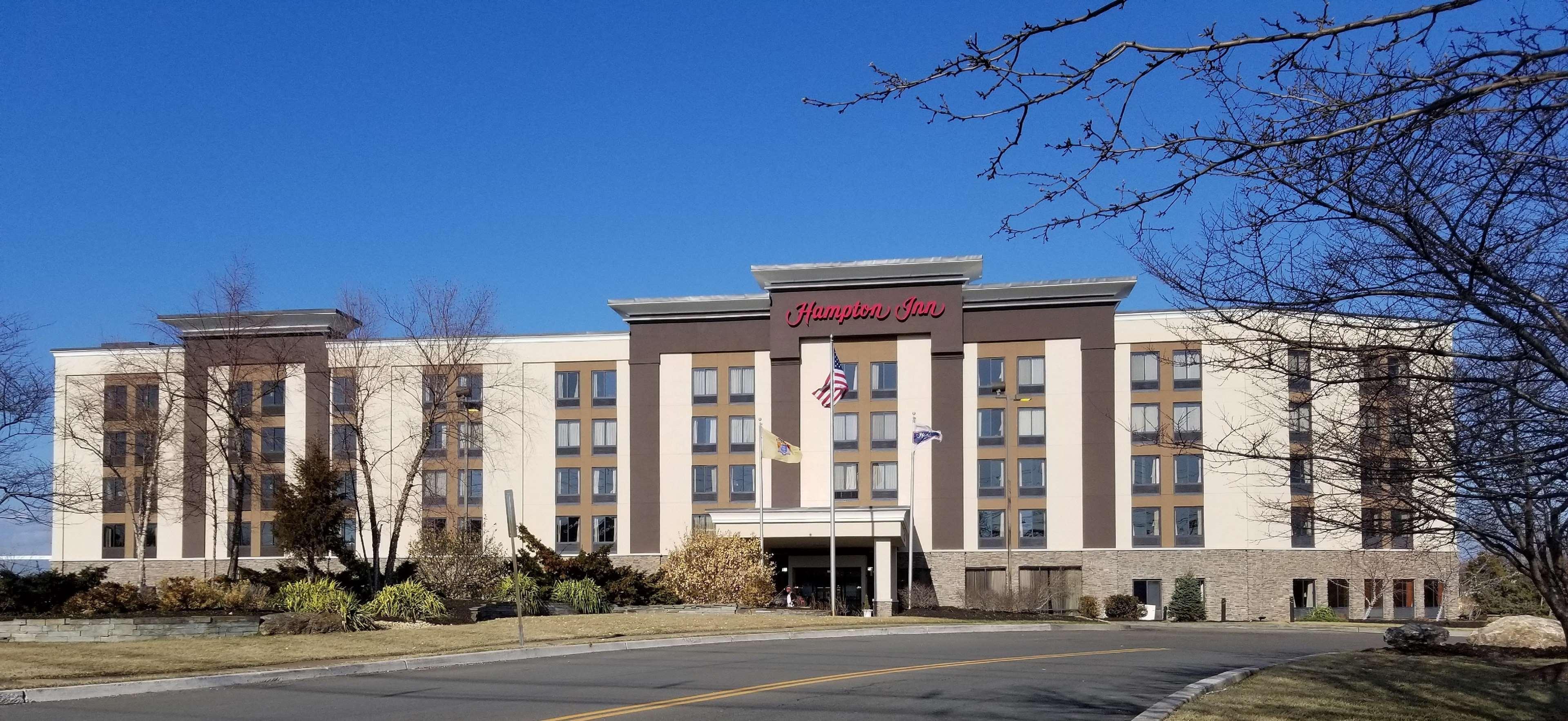 Hampton Inn Carlstadt At The Meadowlands Экстерьер фото