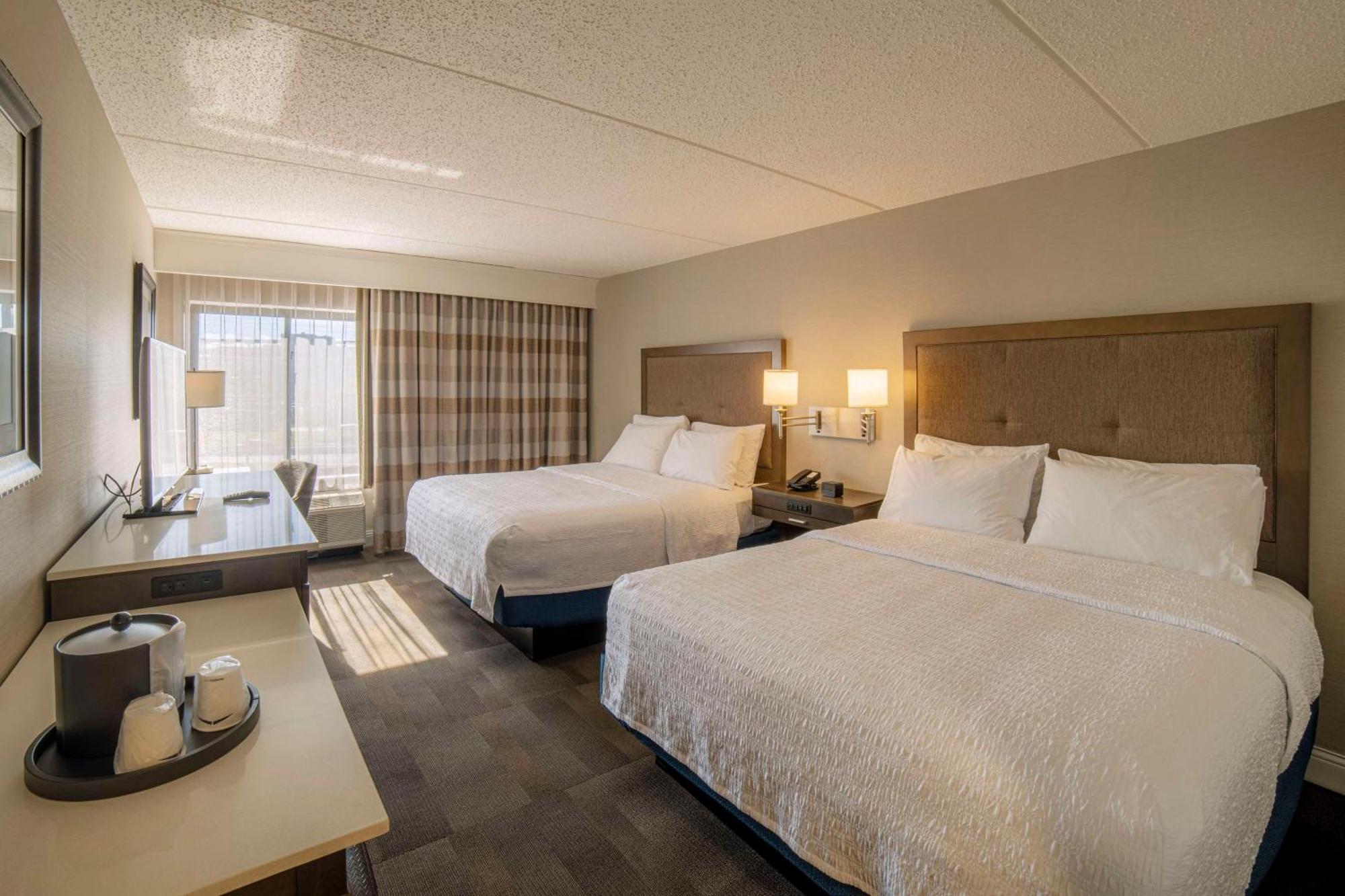 Hampton Inn Carlstadt At The Meadowlands Экстерьер фото