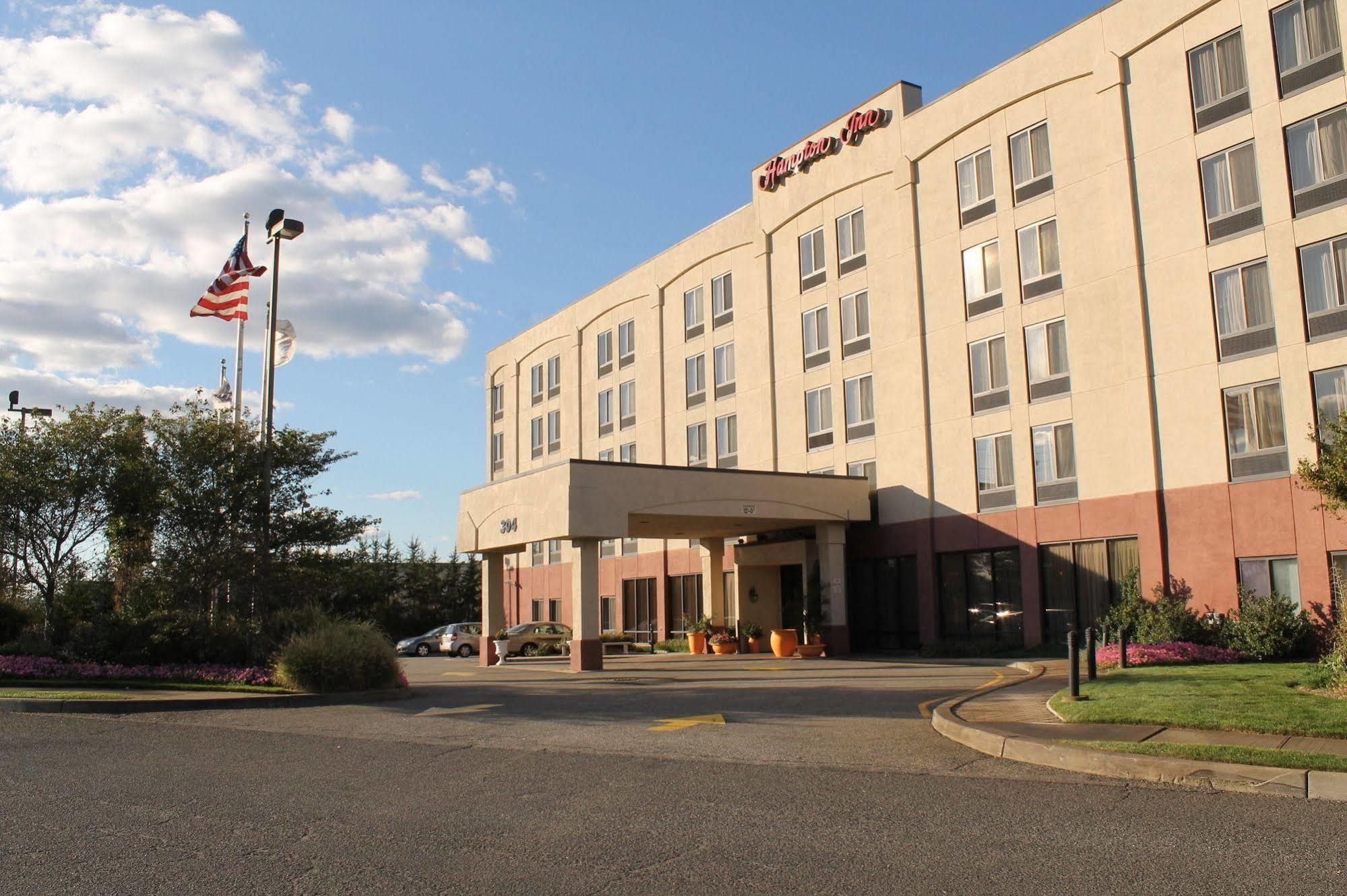 Hampton Inn Carlstadt At The Meadowlands Экстерьер фото